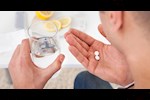 احذر.. علامات تشير إلى إنك تتناول جرعة زائدة من المسكنات