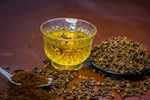 ماء القرنفل للشعر.. فوائد لامعة وأضرار يجب الحذر منها