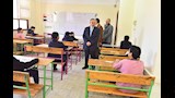 محافظ أسيوط يطمئن من داخل اللجان على انتظام امتحانات النقل (16)
