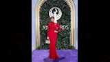 لمسة فخامة.. حقيبة كارول سماحة تشعل السوشيال ميديا في Joy Awards