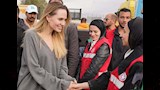 أنجلينا جولي تدعو المجتمع الدولي من العريش لدعم جهود الهلال الأحمر المصري (3)