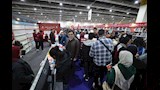معرض القاهرة للكتاب يتخطى حاجز الـ 3 مليون زائر في أسبوعه الأول (2)