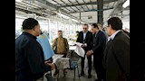 رئيس الوزراء يتفقد مصنع الجيزة للملابس الجاهزة (3)