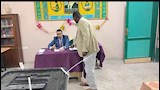 المواطنون يدبون بأصواتهم فى لجان أسوان