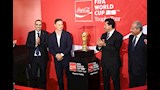 وزير الرياضة مع كأس العالم