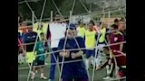 رئيس فنزويلا يلعب كرة القدم مع مارادونا (4) (1)