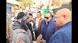 محافظ أسيوط يتفقد تطوير ميدان المجاهدين ويتابع توافر السلع الأساسية  (7)