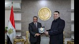 محافظ مطروح يلتقي رئيس هيئة المحطات النووية (2)