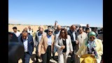 وزيرة التنمية المحلية ومحافظ الوادي اجلديد يتفقدان واحة للتمور بالفرافرة