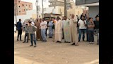 تجمع أهالي قرية تاج العز بالدقهلية لأداء صلاة الجنازة على ضحية حادث السودان (4)