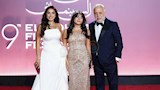 روجينا وأشرف زكي مع ابنتهما مريم في مهرجان الجونة السينمائي (2)