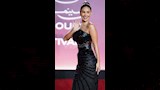مي سليم وميس حمدان على السجادة الحمراء لـ فيلم البارح العين ما نامت (2)
