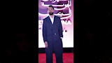 إطلالات النجوم الرجال