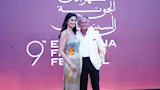 أروى جودة مع زوجها على الريد كاربت (3)