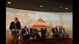 محافظ الأقصر يفتتح الدورة الخامسة لمعرض الكتاب بمكتبة مصر العامة (9)