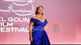 ليلى علوي تخطف الأنظار في مهرجان الجونة السينمائي (5)