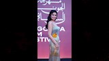 اختارت أروى تسريحة الشعر الانسيابية