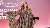تعرف على سعر إطلالة إلهام شاهين رابع أيام مهرجان الجونة (3)