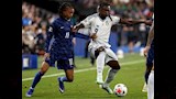 لحظة بلحظة.. فرنسا 0 -0 إيطاليا.. تهديد مبكر لإيطاليا
