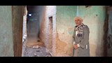 داليا عروس أسيوط تحت أنقاض منزلها المدمر (2)