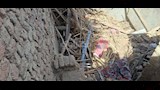 داليا عروس أسيوط تحت أنقاض منزلها المدمر (6)