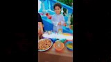 أطفال داخل حضانتهم يتقمصون أدوار البائعين (9)