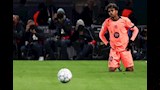 خلال مباراة برشلونة وباريس (6)