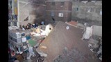 انتشال مصابين من أنقاض عقار منهار بحي شرق الإسكندرية (4)