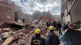 رفع أنقاض عقار الإسكندرية المنهار (4)