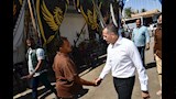 محافظ أسوان فى جولة تفقدية بمدينة أبوسمبل (2)