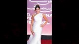 إطلالات النجمات (17)