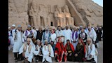 7 آلاف سائح يتابعون تعامد الشمس على وجه الملك رمسيس الثاني بمعبد أبو سمبل (6)_6