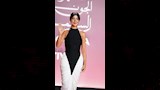 كارولين عزمي بفستان سك