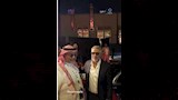 لحظة وصول فضل شاكر (4)