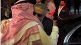 لحظة وصول فضل شاكر السعودية لإحياء حفله بمسرح أبو بكر سالم- صور وفيديو 