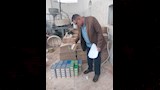 ضبط مصنعين غير مرخصين للحلاوة الطحينية والخل (2)