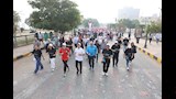 السفير الكندي وقيادات المنيا يشاركون الفتيات ماراثون كورنيش النيل (5)