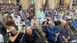 خلال اداء صلاة الجمعة