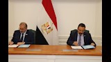 جانب من توقيع عقد الاتفاق بين جامعة الإسكندرية والتأمين الصحي 