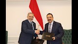 جانب من توقيع عقد الاتفاق بين جامعة الإسكندرية والتأمين الصحي 