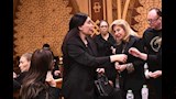 عبير صبري تقدم واجب العزاء_8
