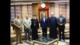 لقاء محافظ المنيا ومطران ملوي (2)