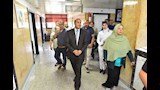 محافظ أسيوط يزور مصابي حادث لاعبي المشروع القومي للموهبة والبطل الأولمبي بمستشفى الشرطة (8)