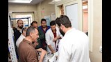 محافظ أسوان يتفقد القافلة الطبية المجانية لمجلس الوزراء (4)