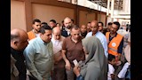 محافظ أسوان يتفقد القافلة الطبية المجانية لمجلس الوزراء (7)