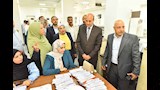 بالصور- محافظ أسيوط يتفقد مجمعي الخدمات الحكومية بالشامية والعونة لمتابعة انتظام التشغيل