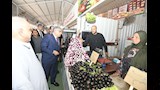 محافظ الدقهلية يتفقد السوق الحضاري بميت غمر (7)_7