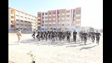 محافظ الدقهلية يتابع عرضًا عسكريًا لطلاب الثانوية الصناعية بميت غمر (13)