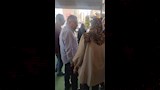 جولة مفاجئة لمحافظ الدقهلية بزي كاجوال في منفذ المنصورة (6)