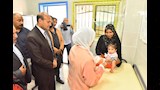 محافظ أسيوط يتفقد الوحدة الصحية بالعونة ويتابع انتظام الخدمات الطبية (3)_3